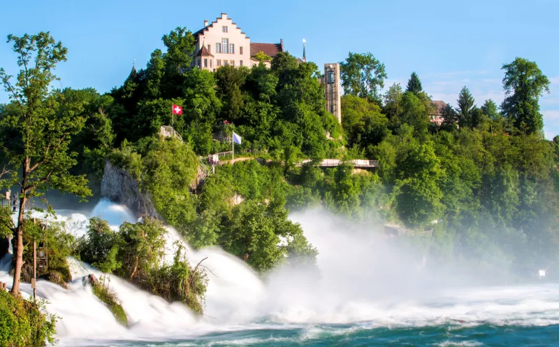 Der Rheinfall, Europas größter und wasserreichster Wasserfall