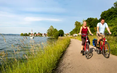 Radweg am Ufer des Untersees